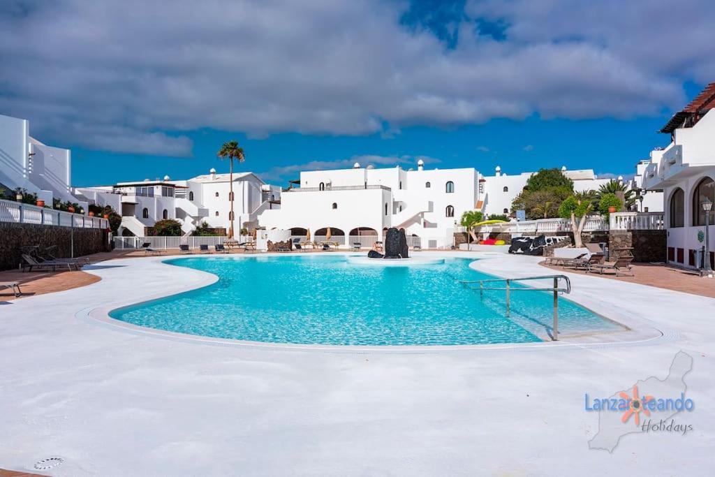 Kiara Vivienda Vacacional Costa Teguise Exterior foto